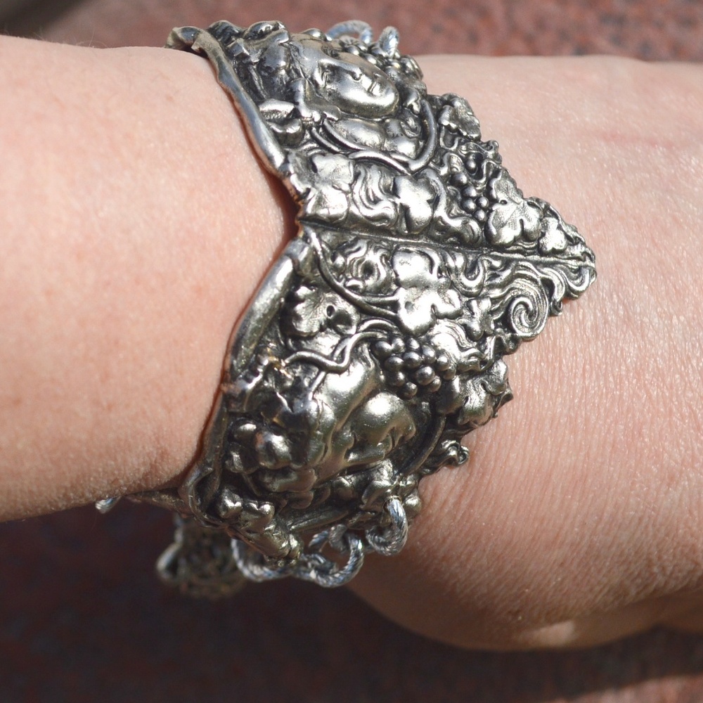 Art Nouveau Silver Lady Face Cuff Bracelet Silver - Picture 6 of 8